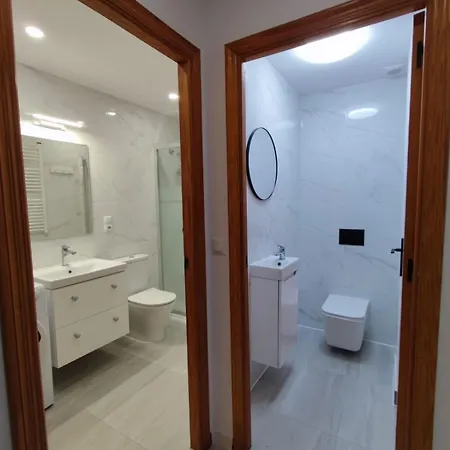 Piekny Centrum 2 Sypialnie Z Basenem Τορεβιέχα
